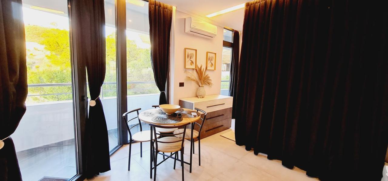 Mare Apartment, Close To The Durrës