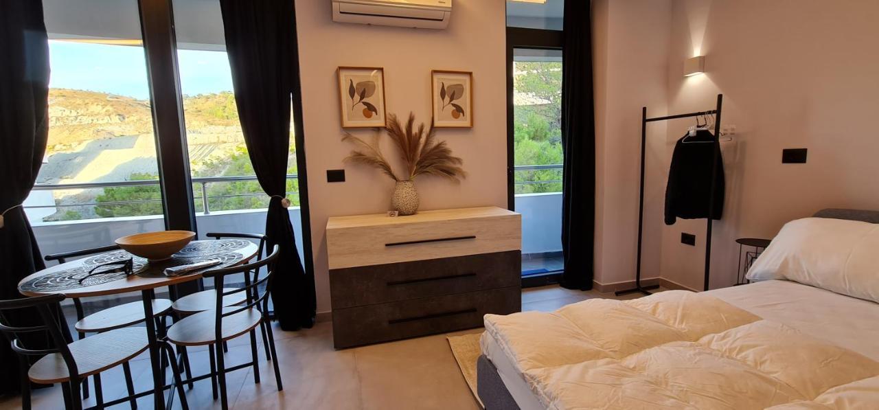 Mare Apartment, Close To The * Durrës